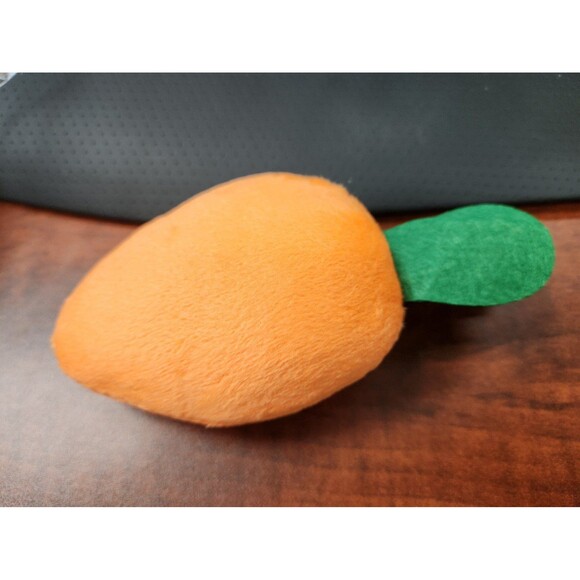 Carrot Design Squeaky Dog Toy - Picture 2 of 3